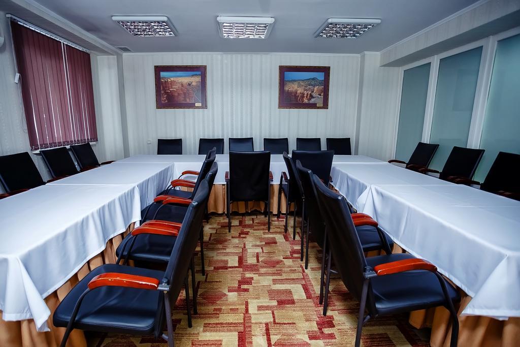 City Hotel Tien Shan Koktobe Dış mekan fotoğraf