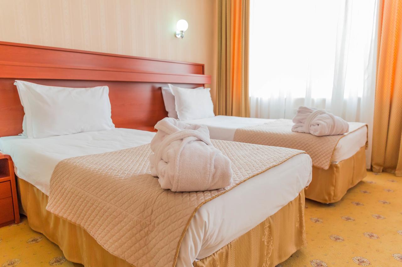 City Hotel Tien Shan Koktobe Dış mekan fotoğraf