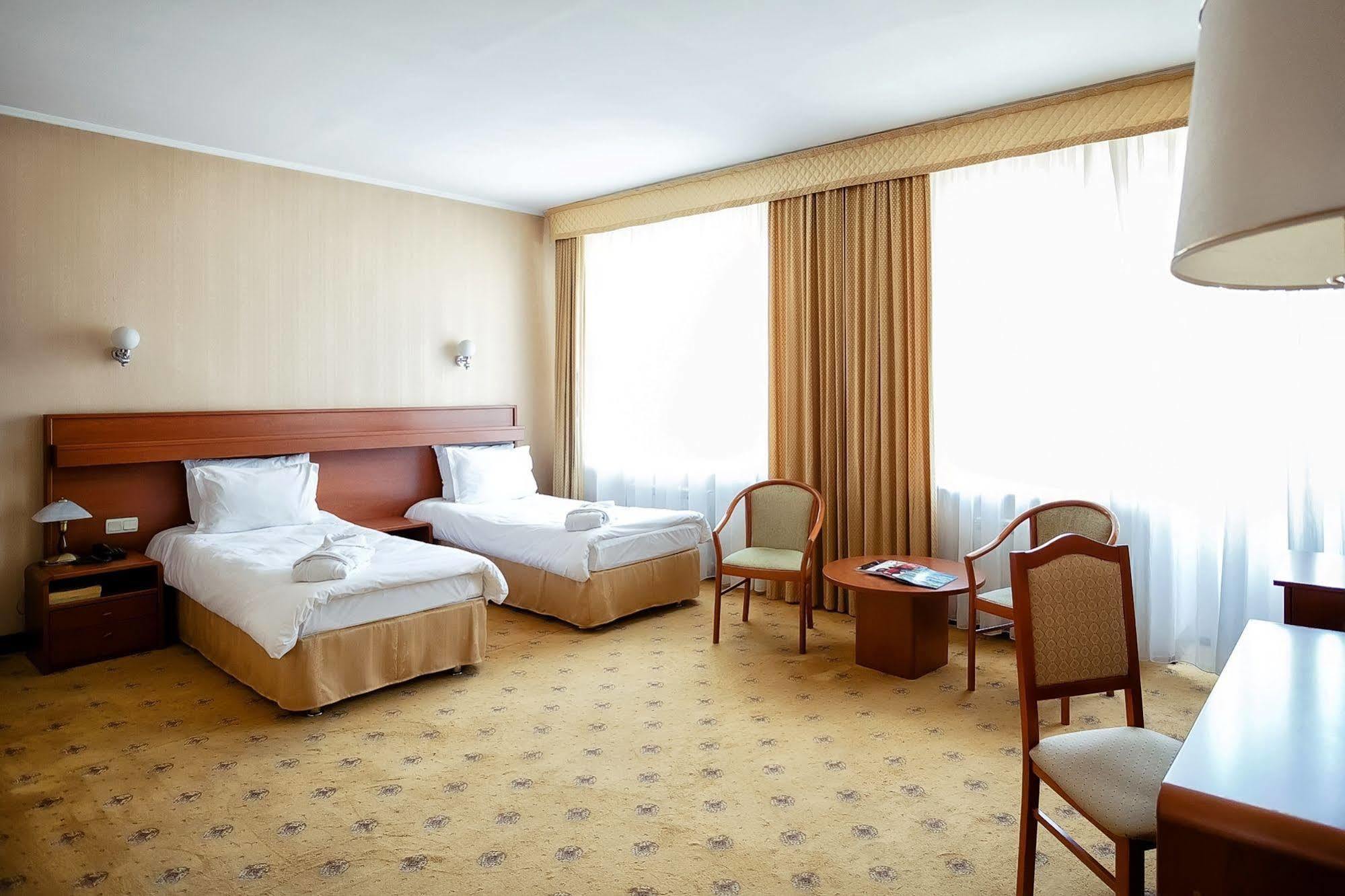City Hotel Tien Shan Koktobe Dış mekan fotoğraf
