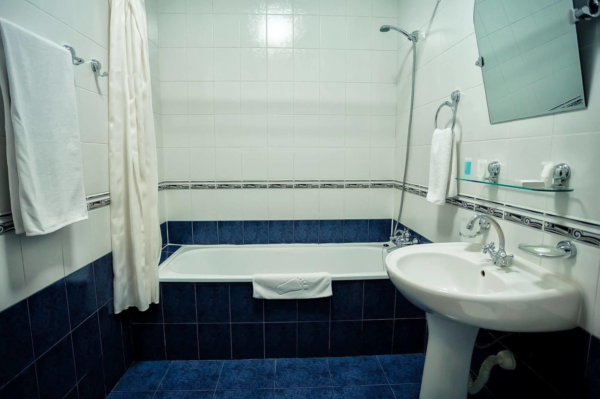 City Hotel Tien Shan Koktobe Dış mekan fotoğraf